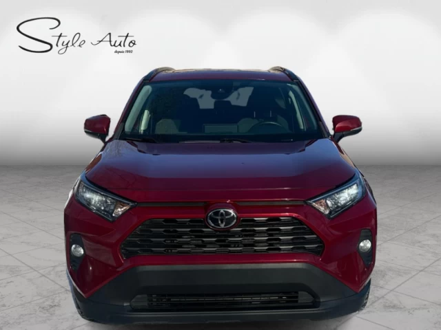 Toyota RAV4 XLE AWD 2021