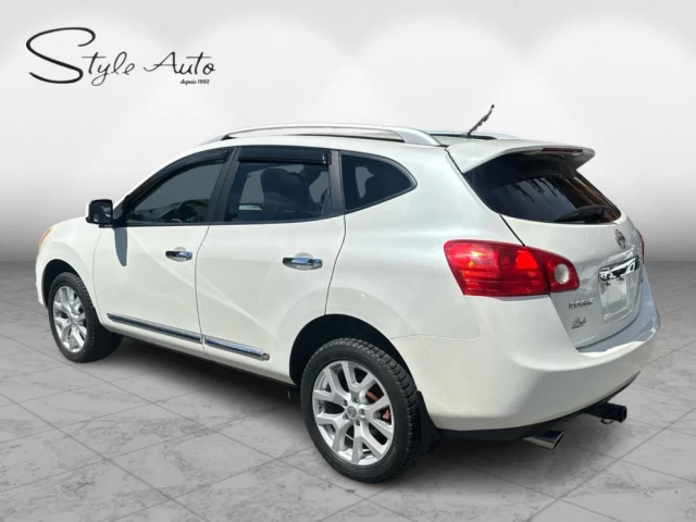 Nissan Rogue FWD 4dr SV 2011
