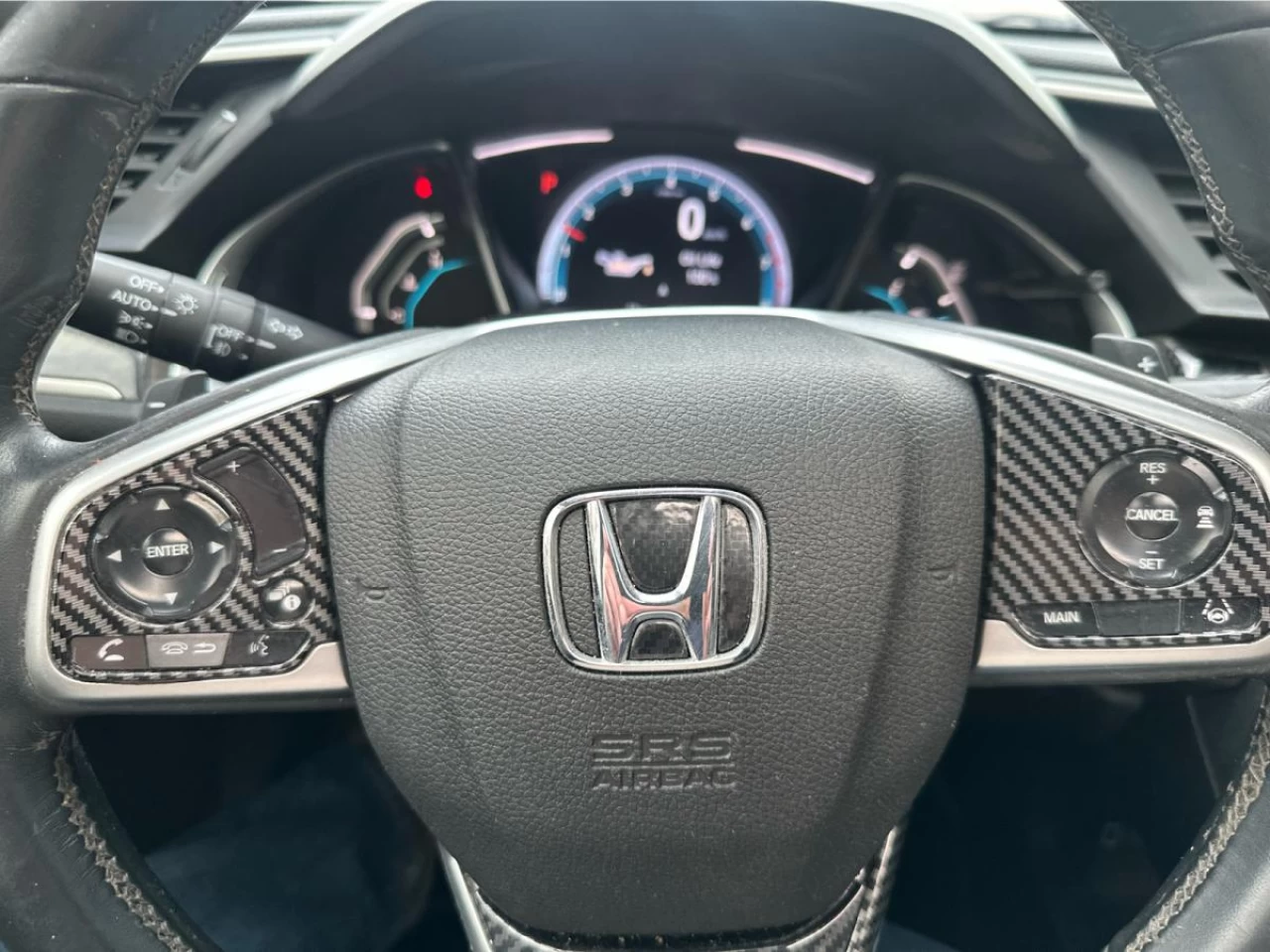 2019 Honda Civic Touring CVT Sedan 2 Sets of Tires Image principale