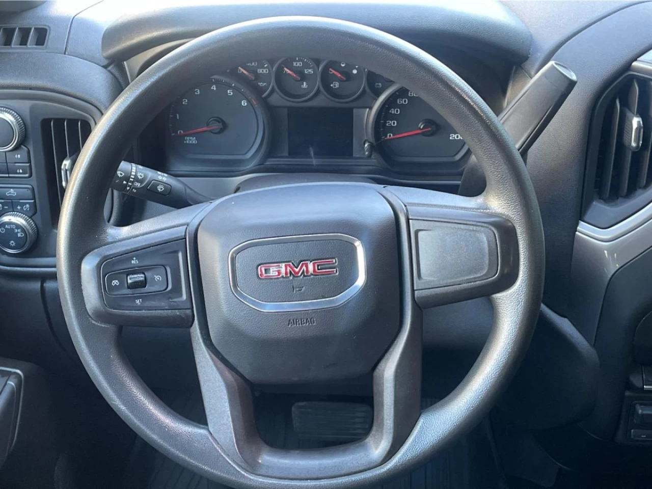 2021 GMC Sierra 1500 Crew Cab Short Box 4-Wheel Drive Image principale