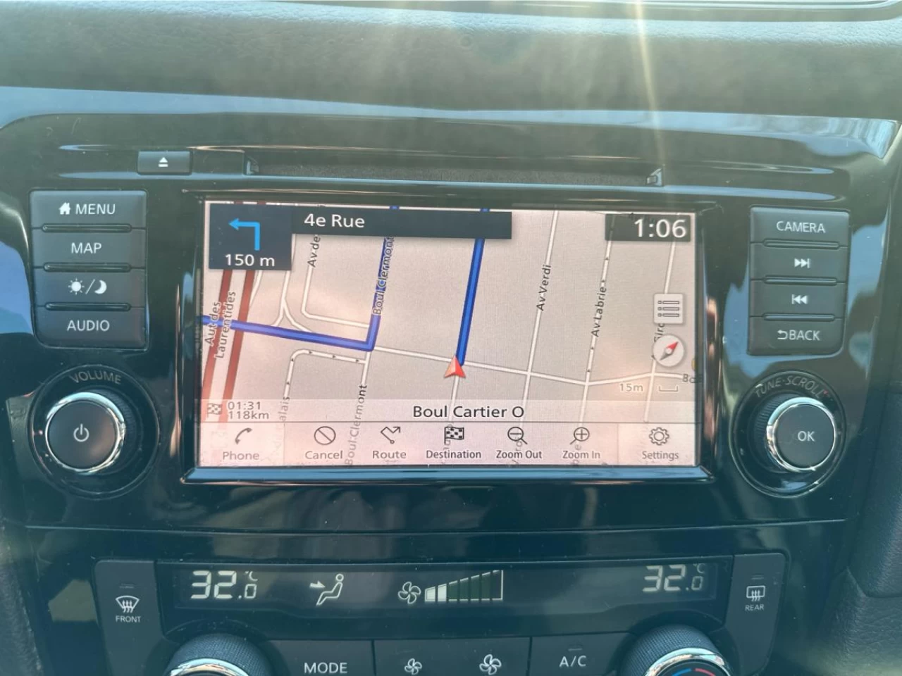 2018 Nissan Rogue AWD SV Image principale