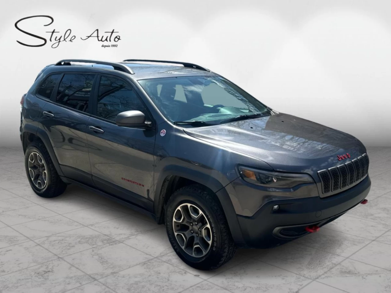 2020 Jeep Cherokee Trailhawk 4x4 Main Image