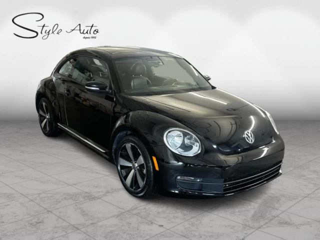 Volkswagen Beetle Cpe Auto Highline 2012