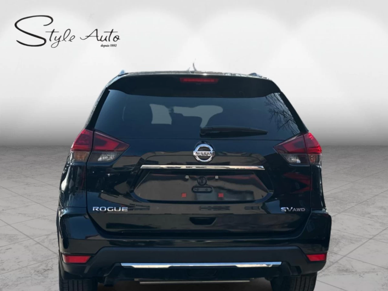 2018 Nissan Rogue AWD SV Image principale