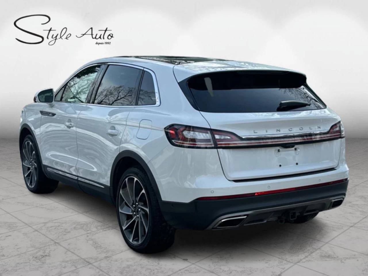 2022 Lincoln Nautilus Reserve AWD Main Image