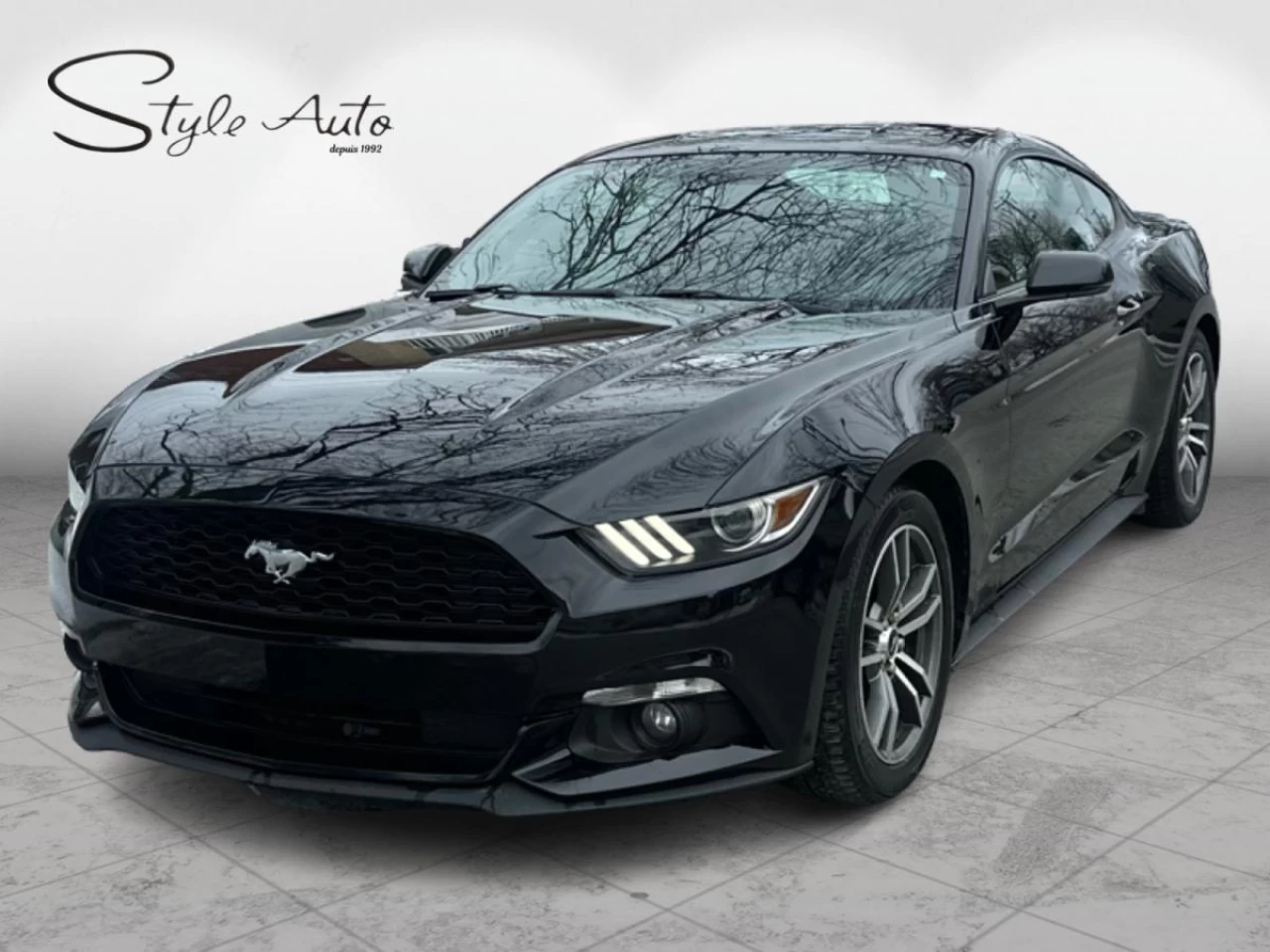 2015 Ford Mustang Fastback EcoBoost Main Image