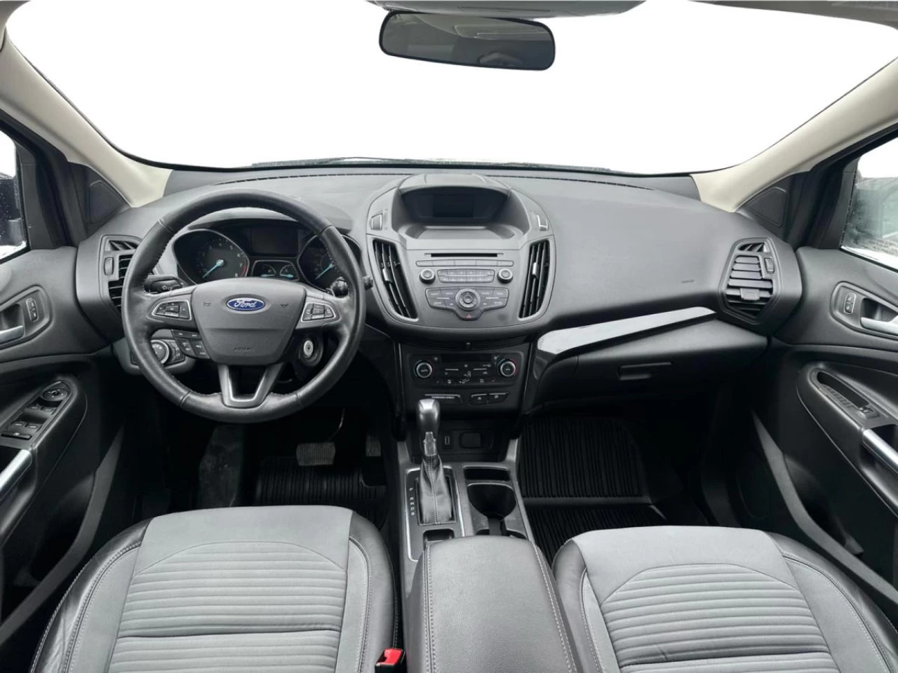 2018 Ford Escape SE 4WD Image principale