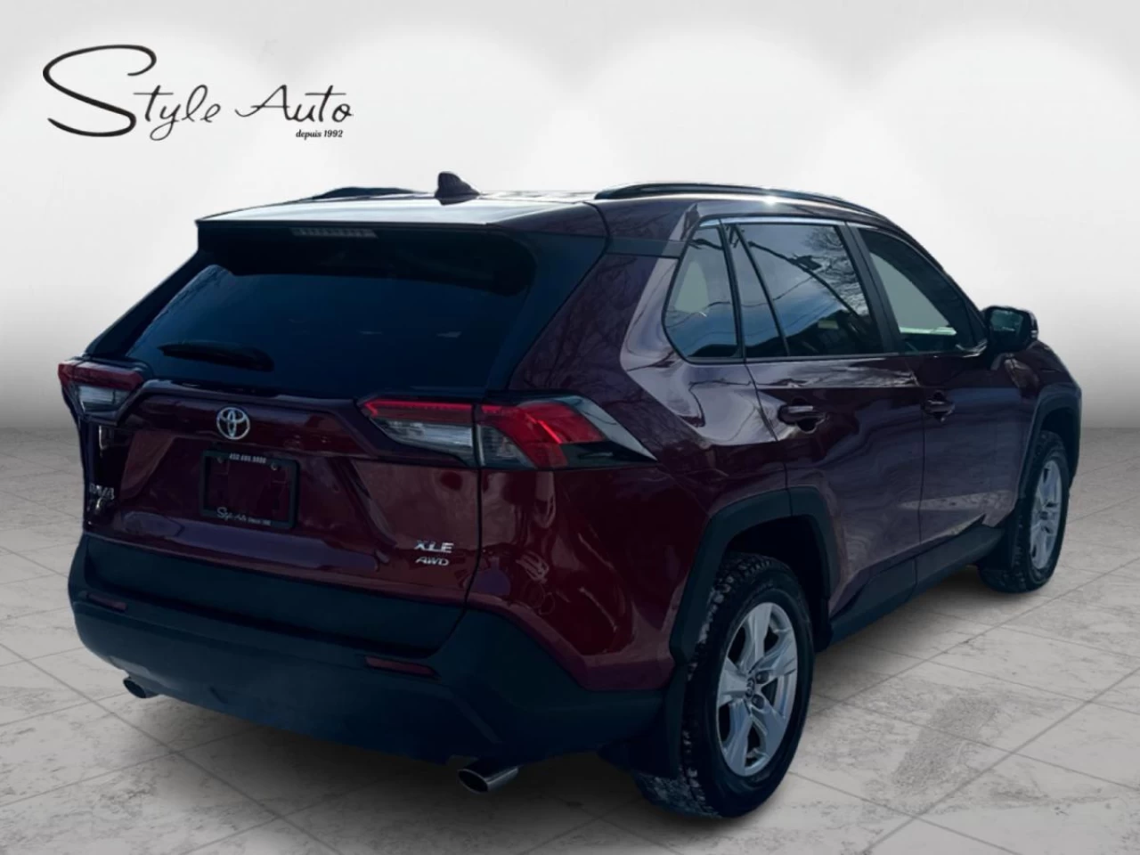 2021 Toyota RAV4 XLE AWD Image principale