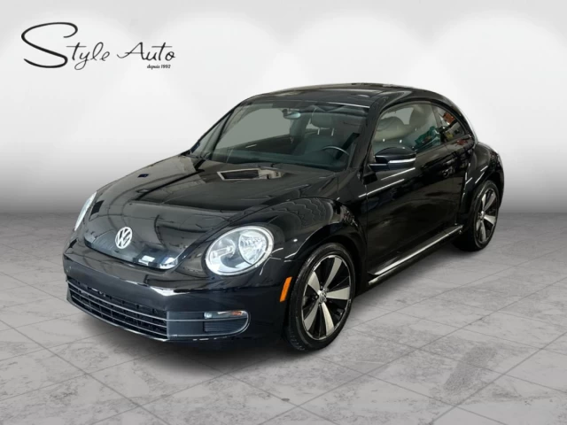 Volkswagen Beetle Cpe Auto Highline 2012