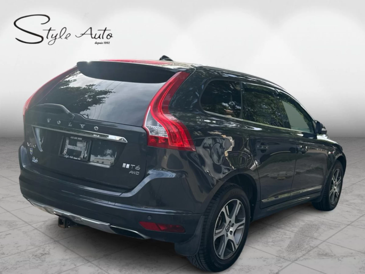 2015 Volvo XC60 AWD T6 Premier Plus Image principale