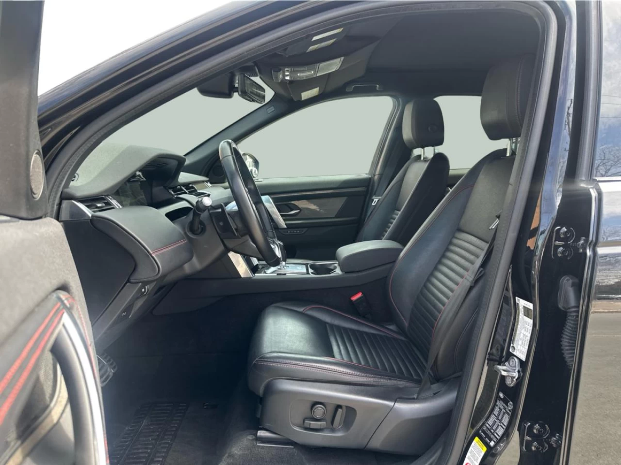 2020 Land Rover Discovery Sport R-Dynamic SE 4WD Image principale