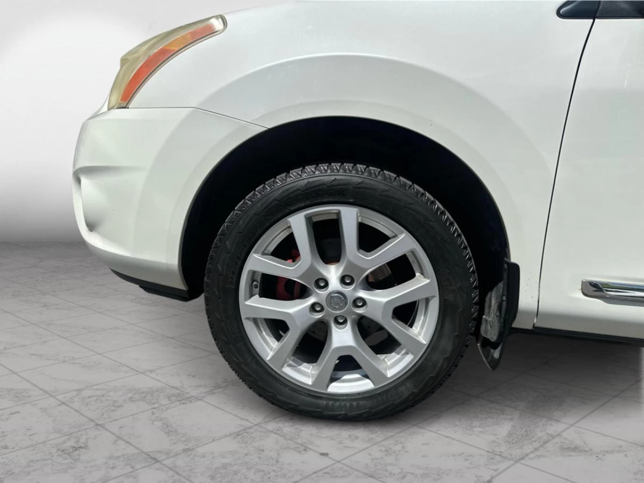 2011 Nissan Rogue FWD 4dr SV Image principale
