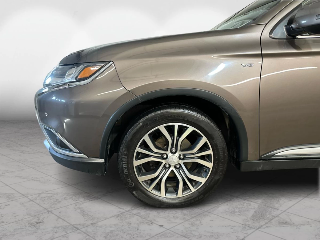 2016 Mitsubishi Outlander AWC 4dr GT Main Image