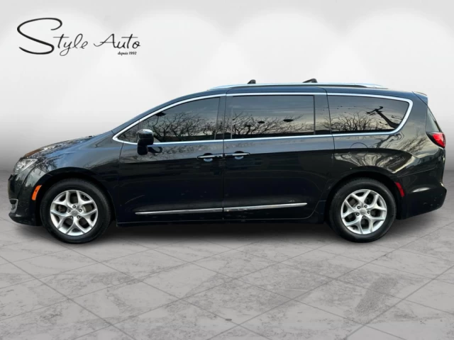 Chrysler Pacifica Touring-L Plus 7 pass 2018