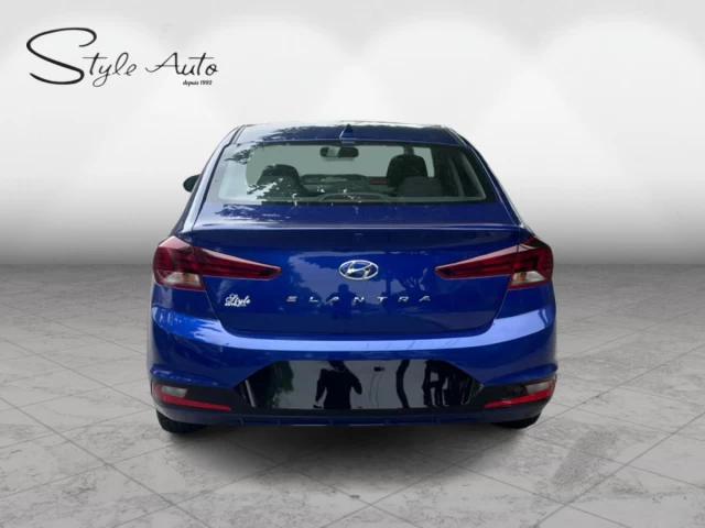 Hyundai Elantra Preferred IVT 2020