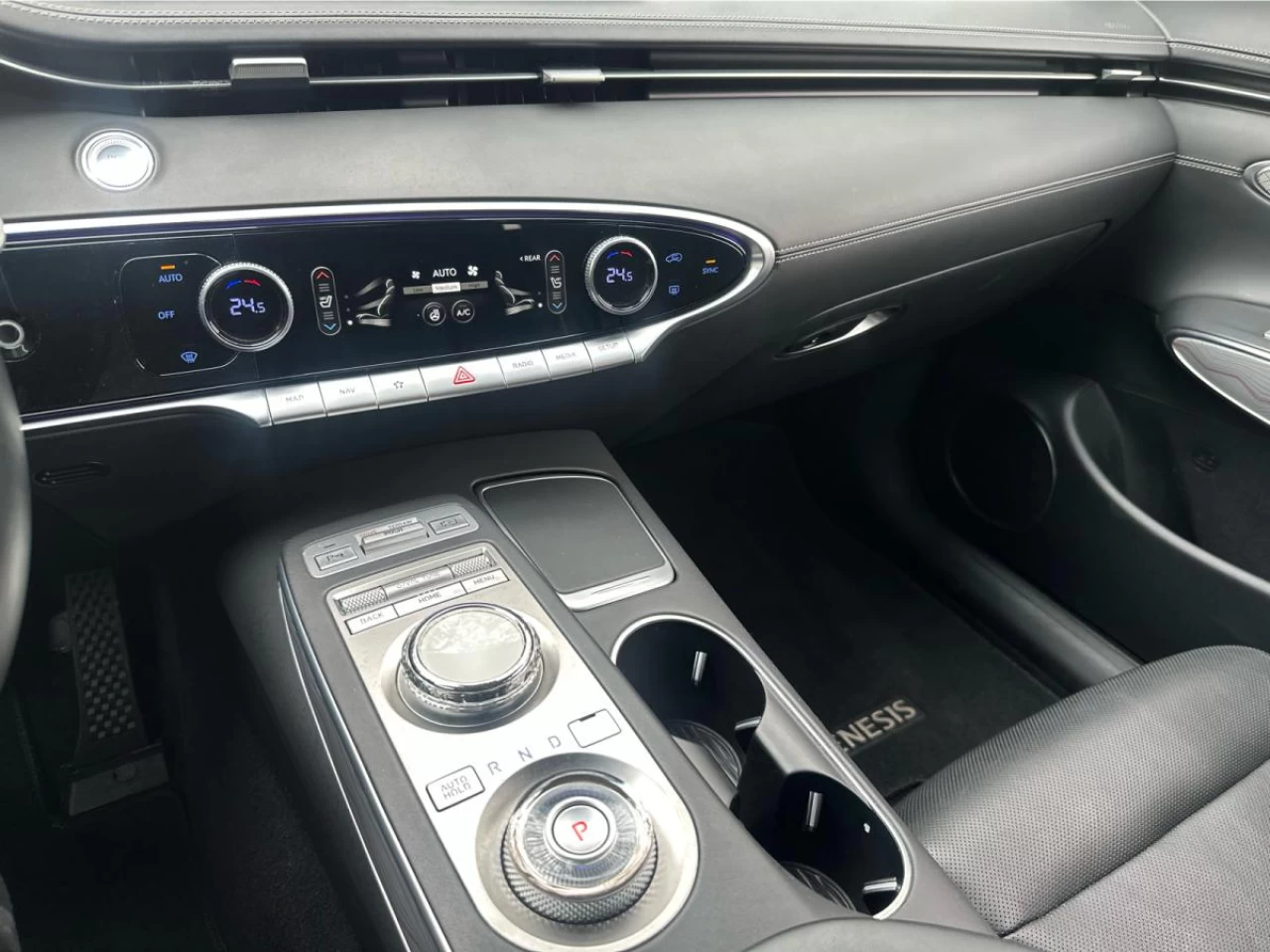 2022 Genesis GV70 2.5T Advanced AWD Main Image