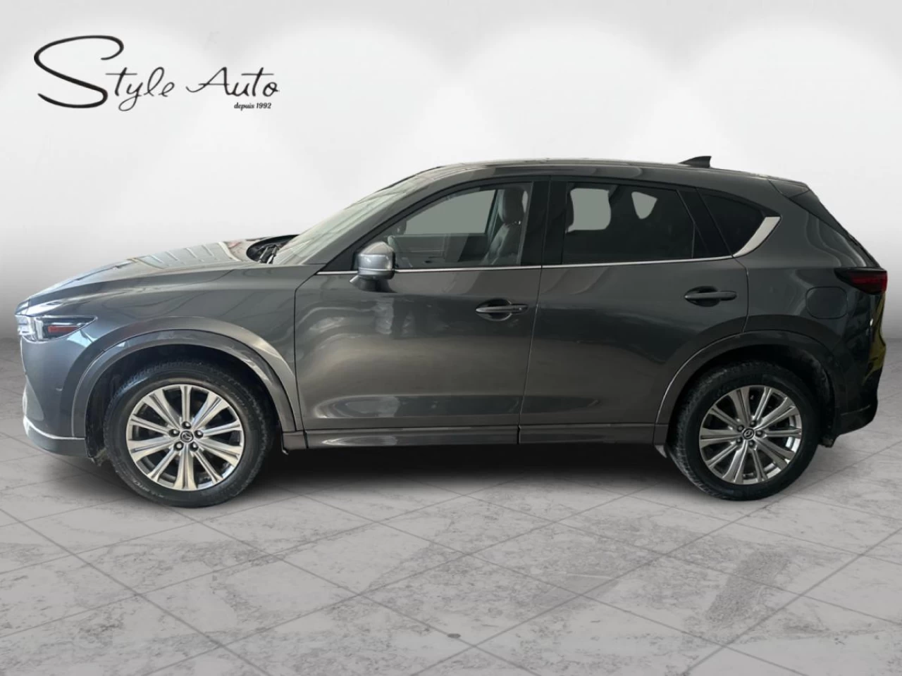 2022 Mazda CX-5 Signature AWD Image principale