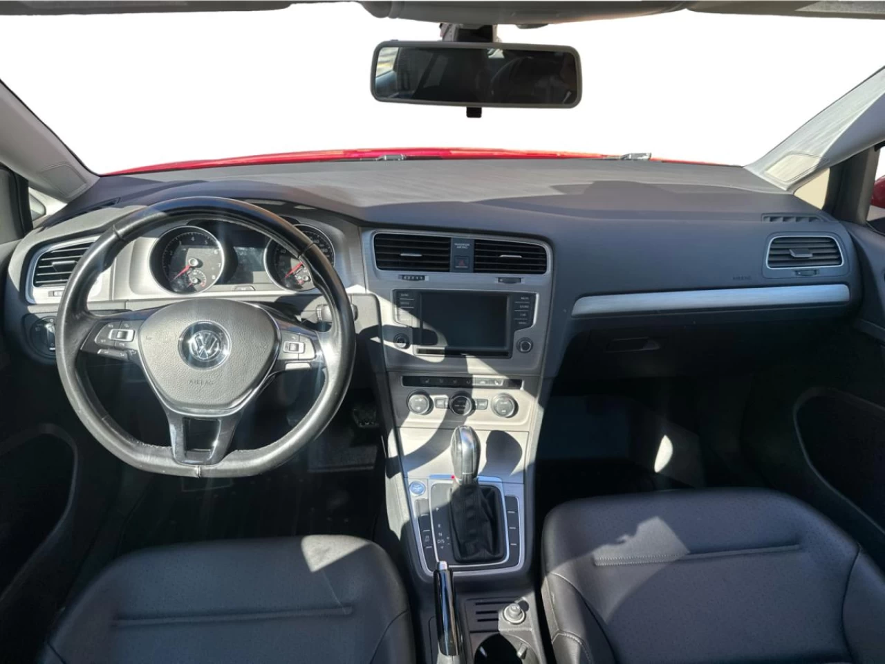 2017 Volkswagen Golf SportWagen 4dr DSG 1.8 TSI Trendline 4MOTION Main Image