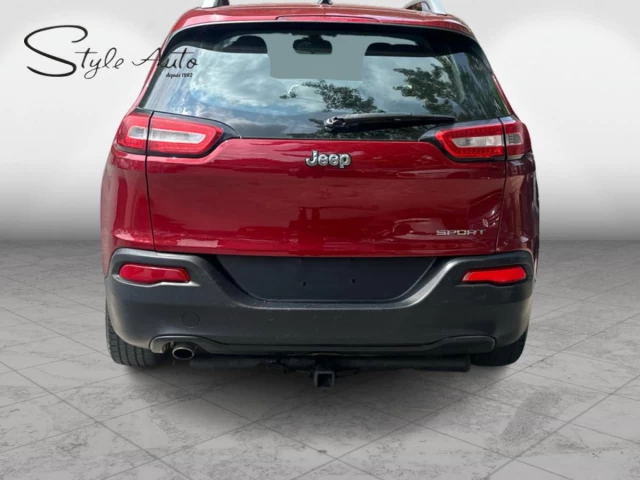 Jeep Cherokee FWD 4dr Sport 2015