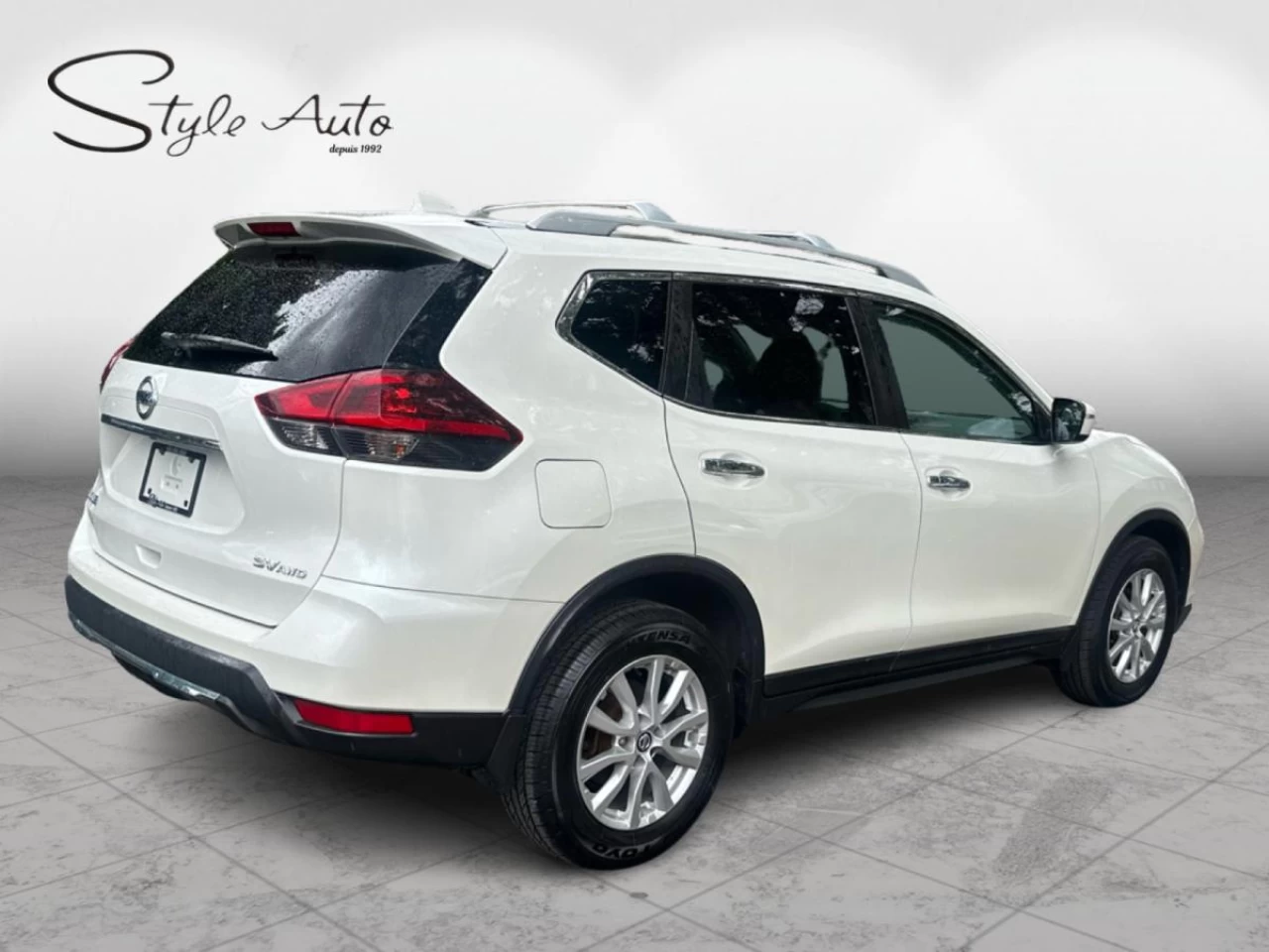 2020 Nissan Rogue AWD SV Camera Roof Image principale