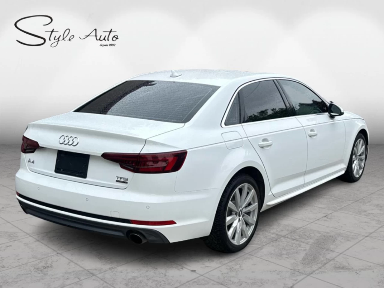 2018 Audi A4 2.0 TFSI quattro Komfort S tronic Image principale