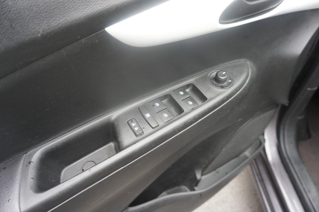 2016 Chevrolet Spark LT manualfully loaded Camera Image principale