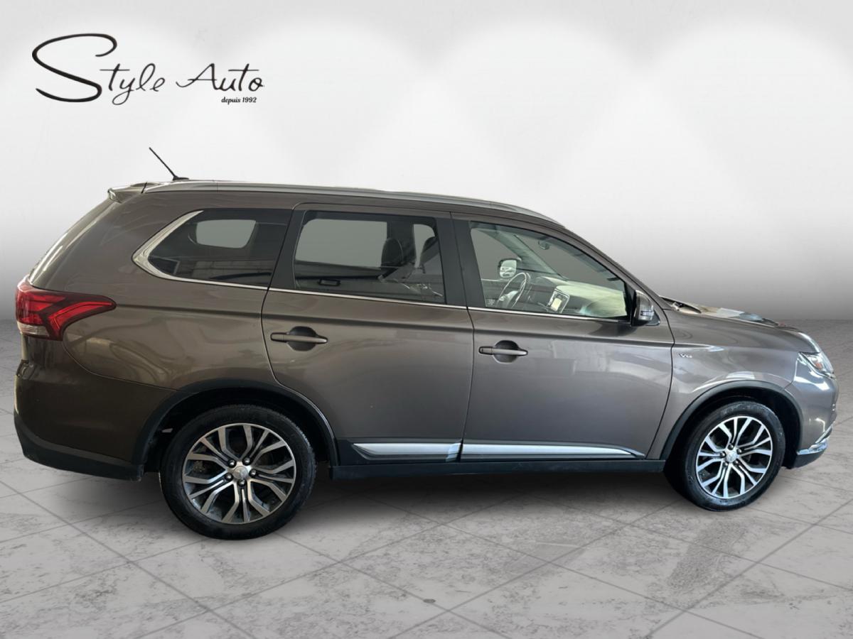 2016 Mitsubishi Outlander AWC 4dr GT Main Image