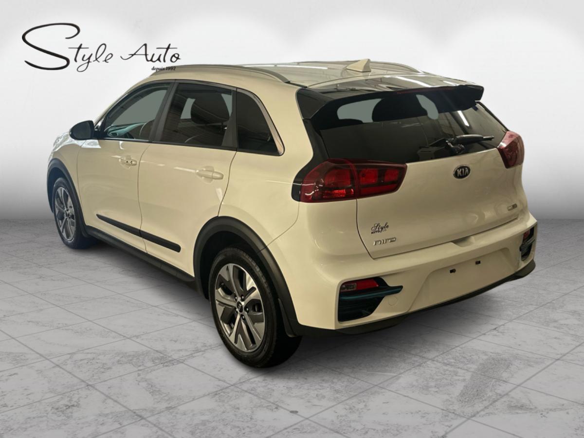 2021 Kia Niro EX FWD Main Image