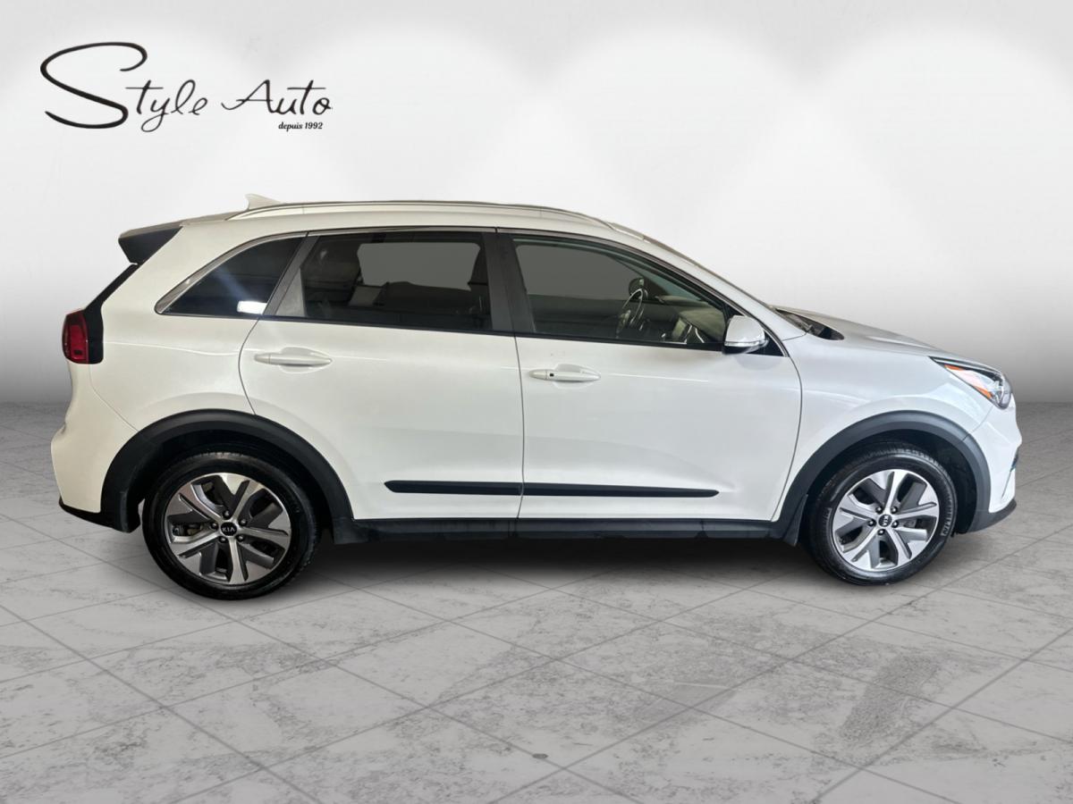 2021 Kia Niro EX FWD Main Image