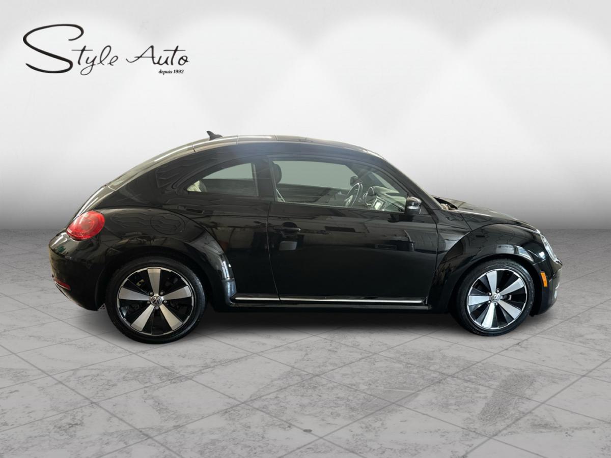 2012 Volkswagen Beetle Cpe Auto Highline Main Image
