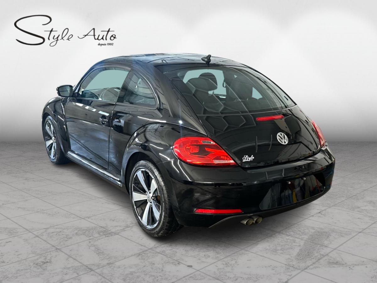 2012 Volkswagen Beetle Cpe Auto Highline Main Image