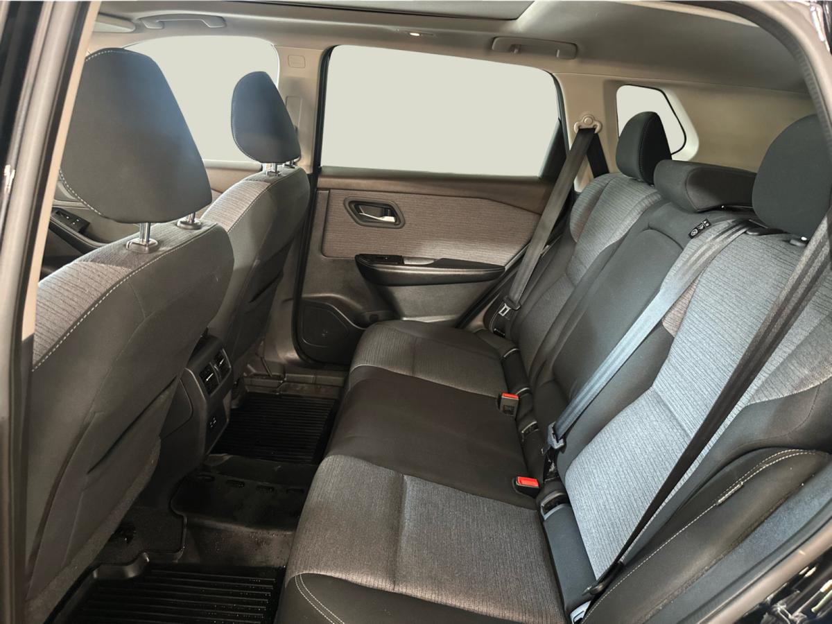 2021 Nissan Rogue AWD SV Main Image