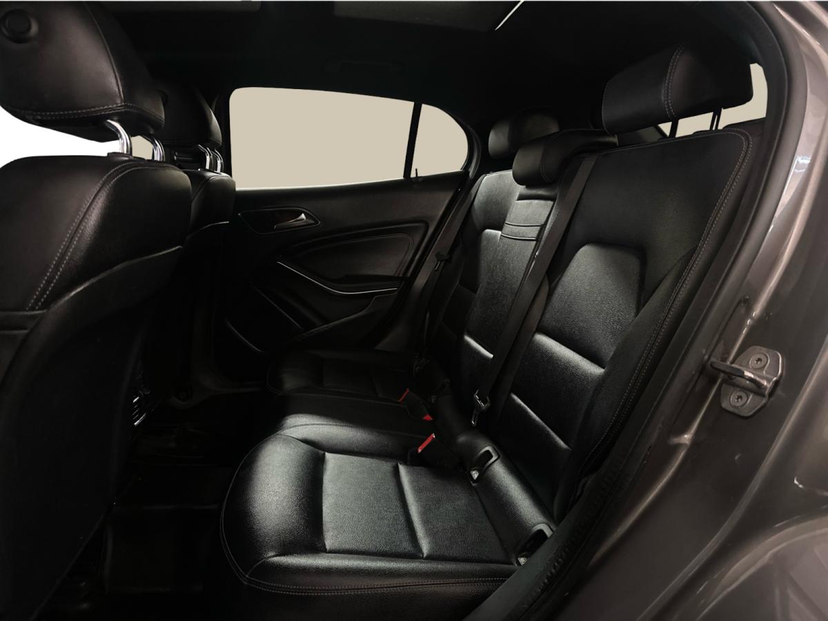 2019 Mercedes-Benz GLA250 GLA 250 4MATIC Main Image