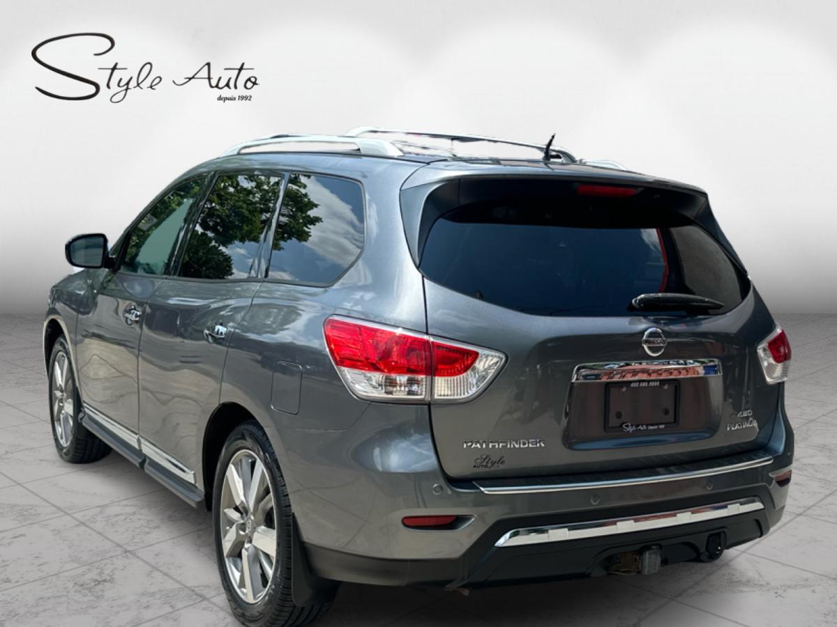 2015 Nissan Pathfinder AWD 7 pass Main Image
