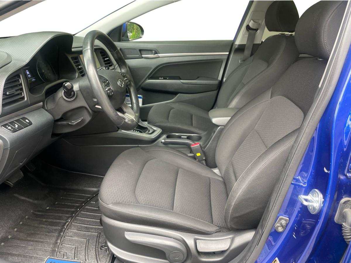 2020 Hyundai Elantra Preferred IVT Main Image