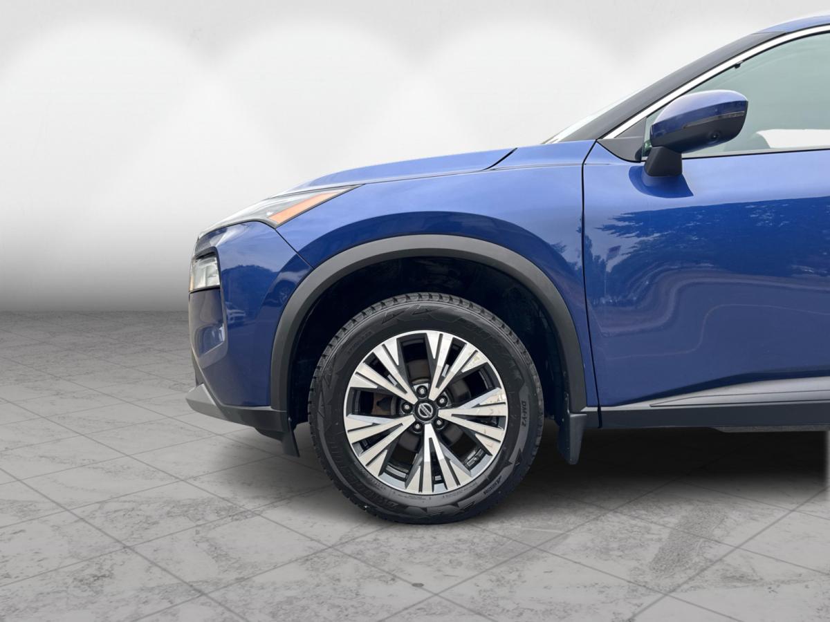2021 Nissan Rogue AWD SV Main Image