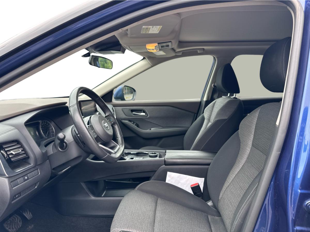 2021 Nissan Rogue AWD SV Main Image