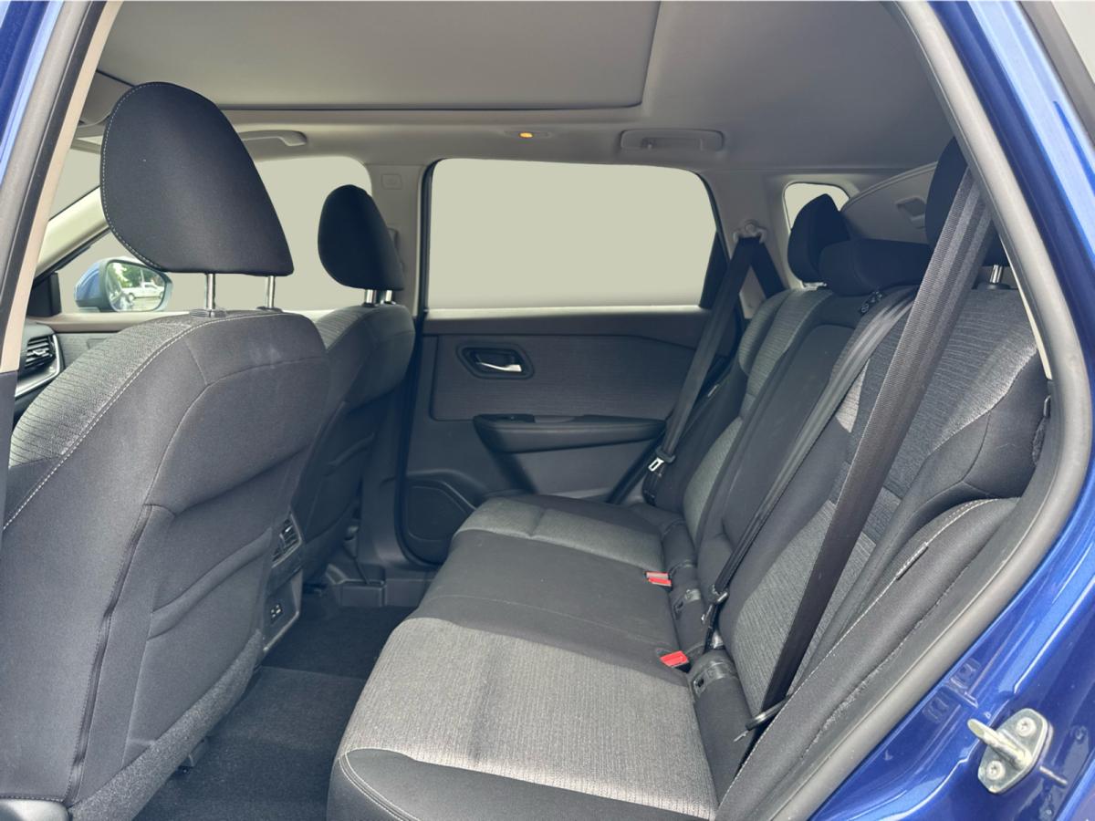 2021 Nissan Rogue AWD SV Main Image