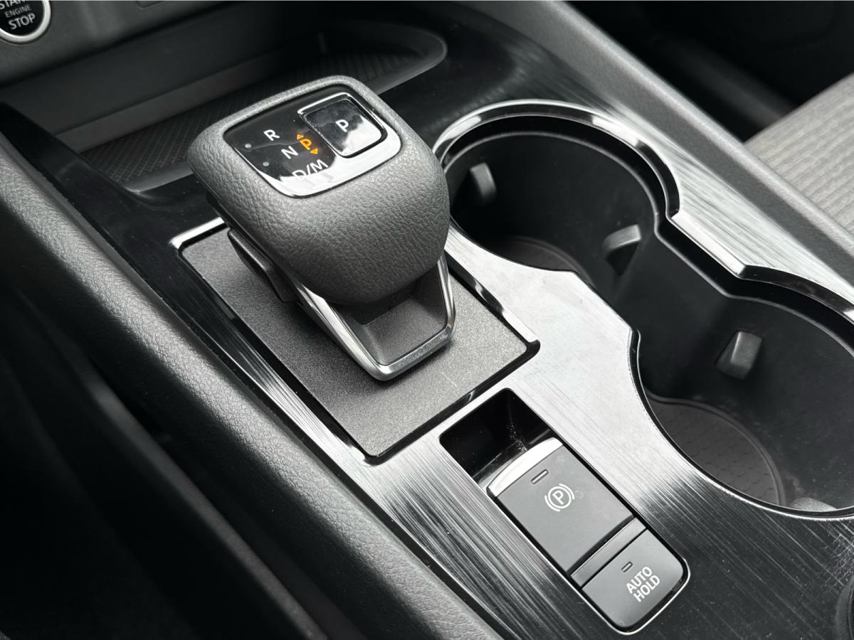 2021 Nissan Rogue AWD SV Main Image