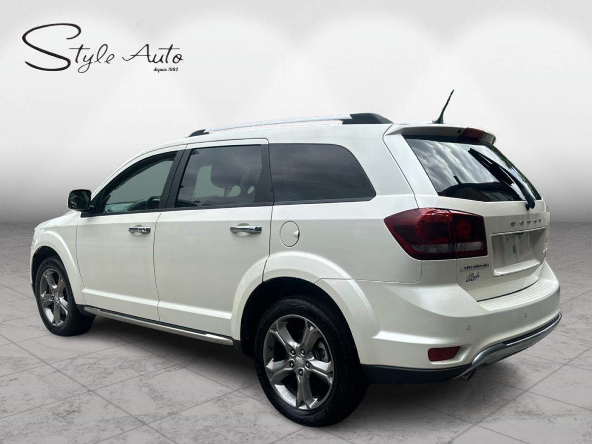 2016 Dodge Journey Crossroad 7 Pass Main Image