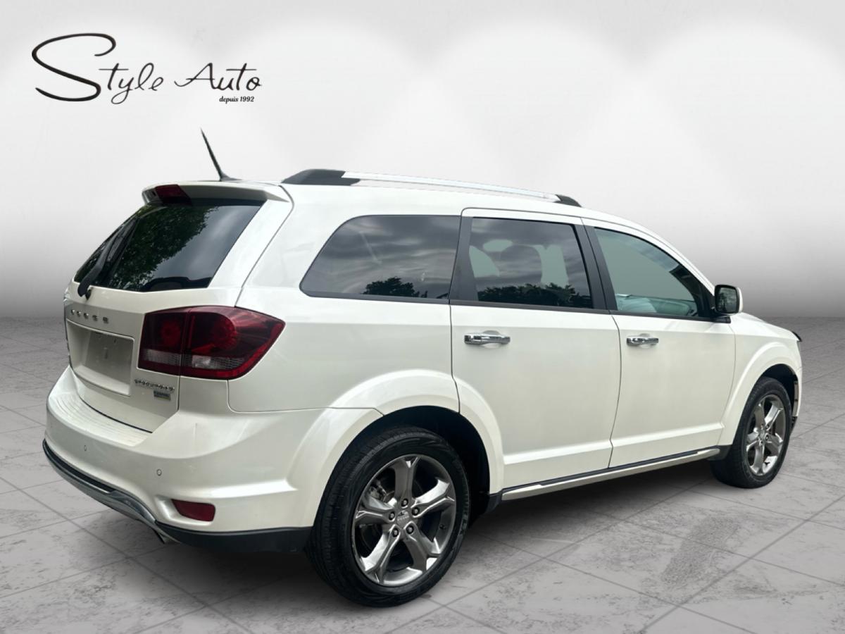 2016 Dodge Journey Crossroad 7 Pass Main Image