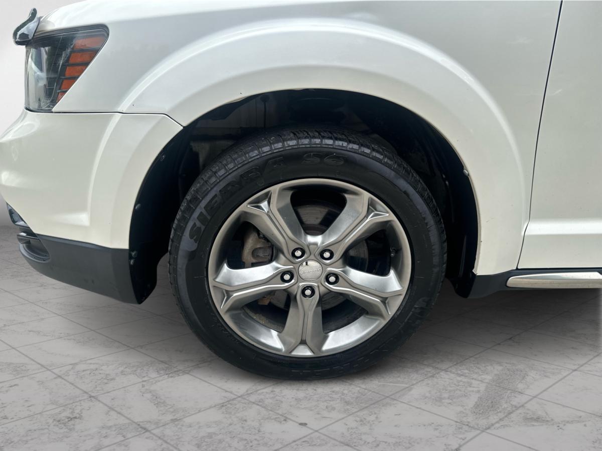 2016 Dodge Journey Crossroad 7 Pass Main Image