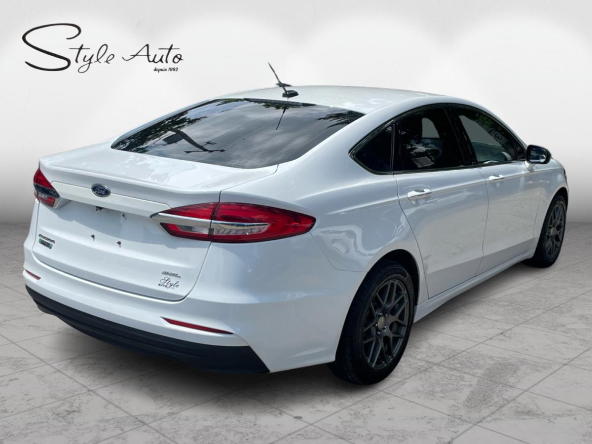 2019 Ford Fusion Energi SEL FWD Image principale
