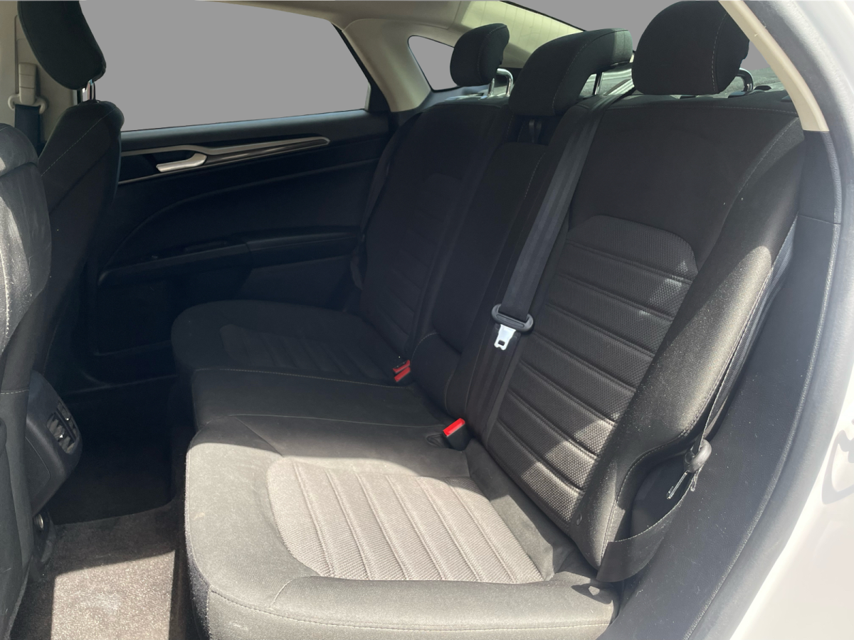2019 Ford Fusion Energi SEL FWD Image principale