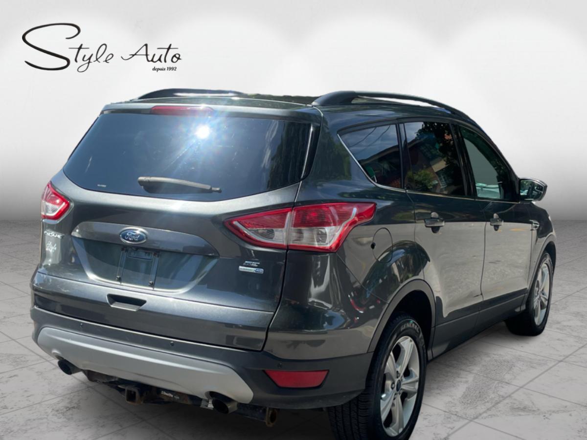 2016 Ford Escape 4WD SE Image principale