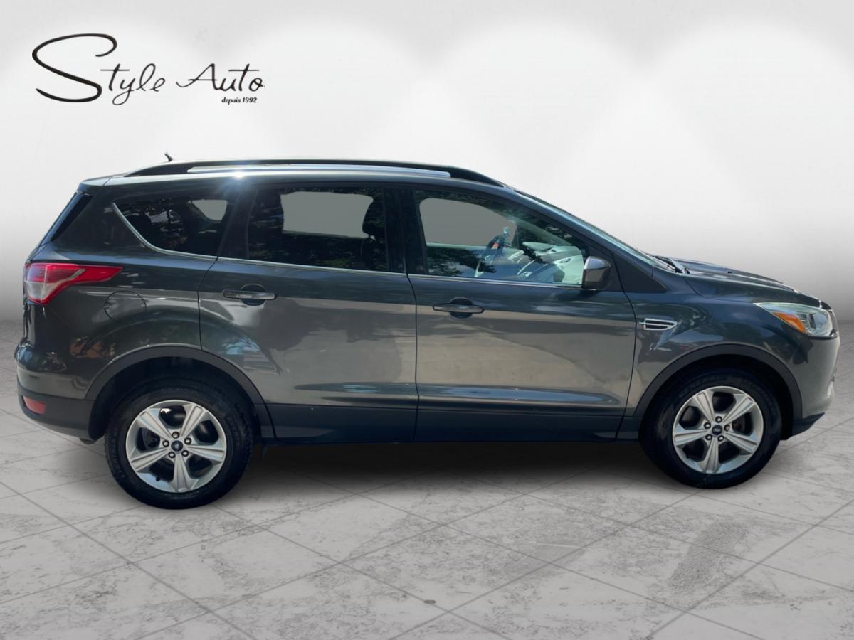 2016 Ford Escape 4WD SE Image principale