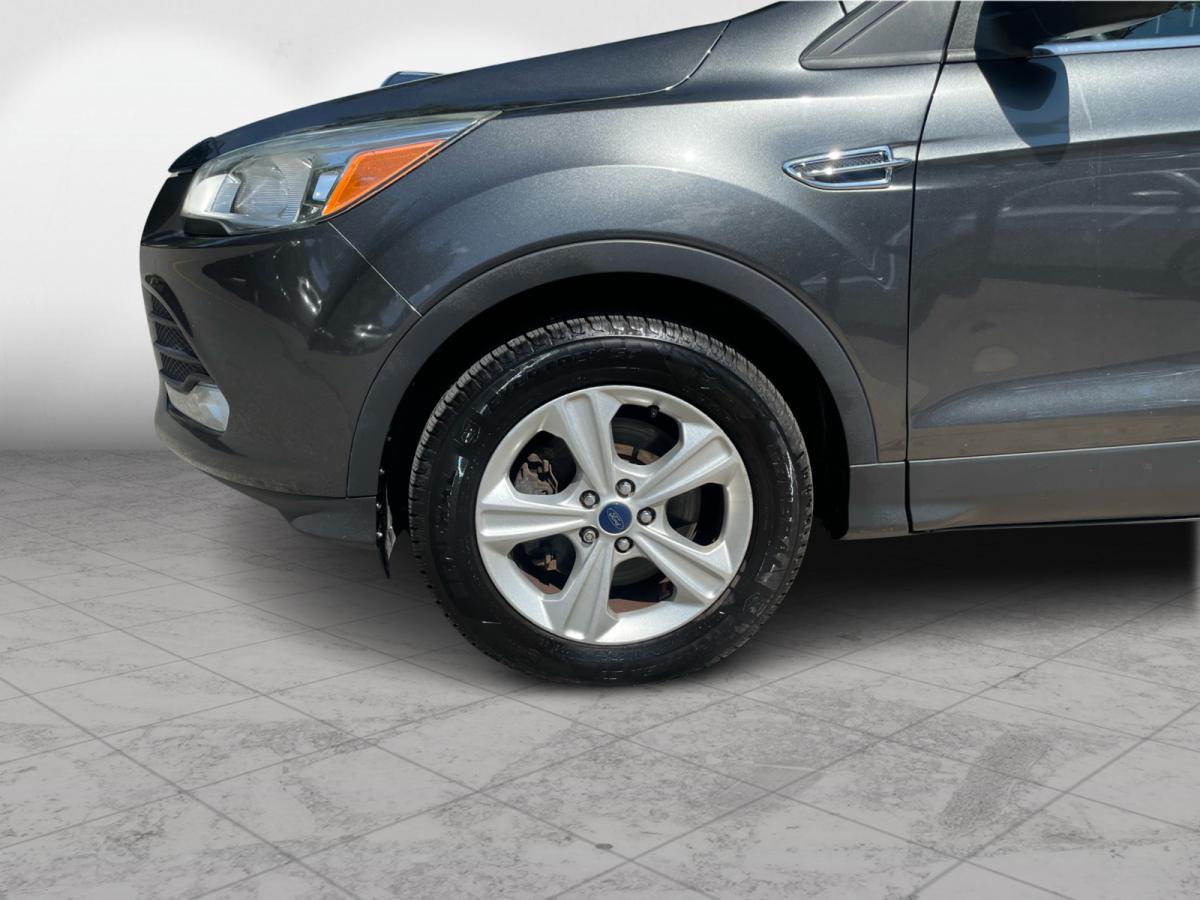 2016 Ford Escape 4WD SE Image principale