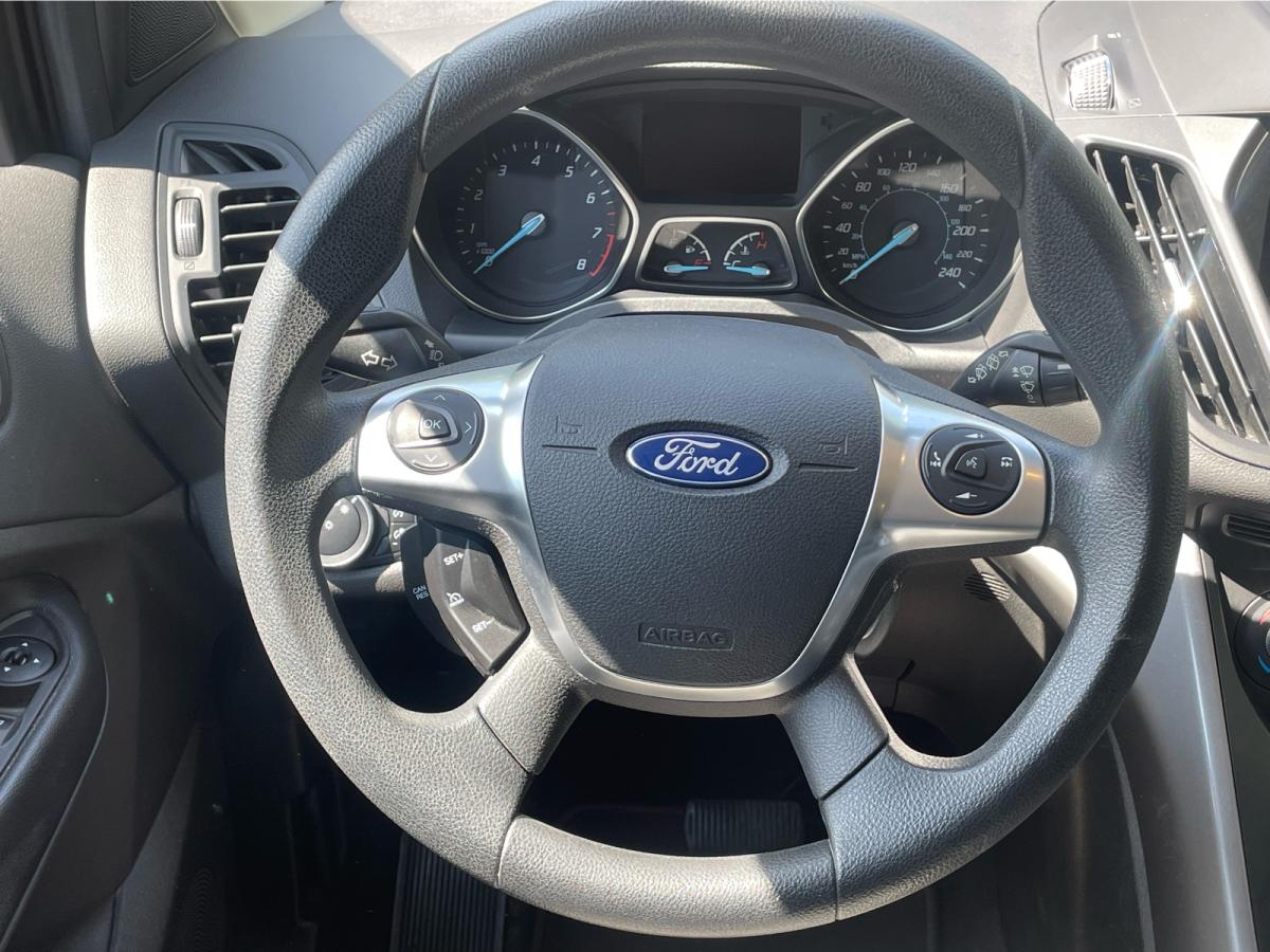 2016 Ford Escape 4WD SE Image principale