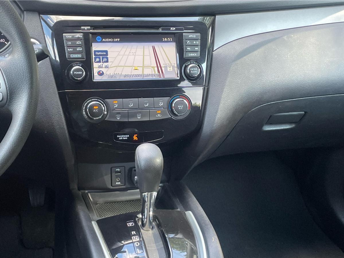 2016 Nissan Rogue AWD 4dr S Image principale