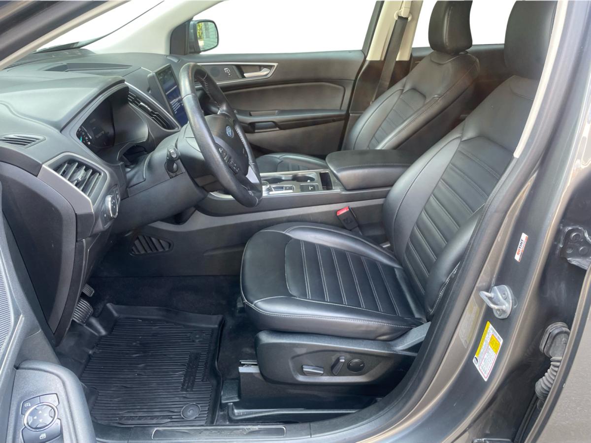 2022 Ford Edge SEL AWD Image principale